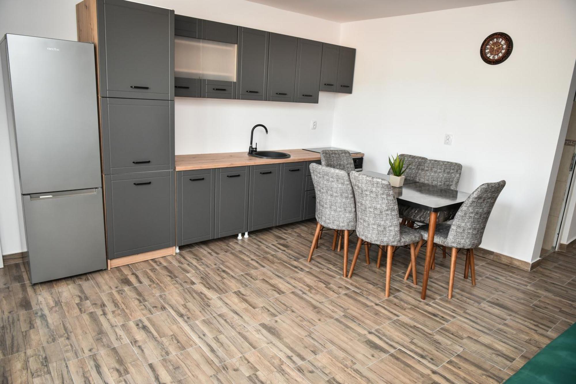 Apartament'S Moise 图尔达 外观 照片